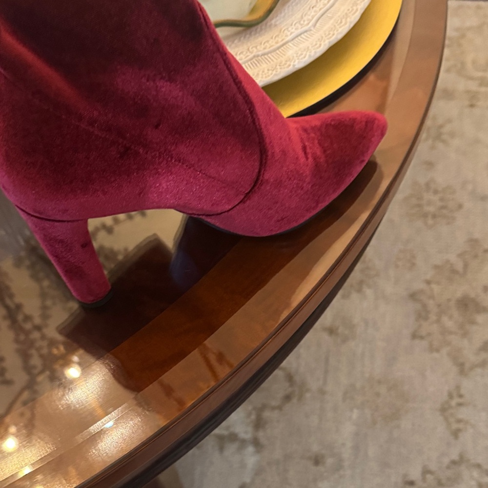 Stuart Weitzman Burgandy Ankle Boots - Picture 3 of 6